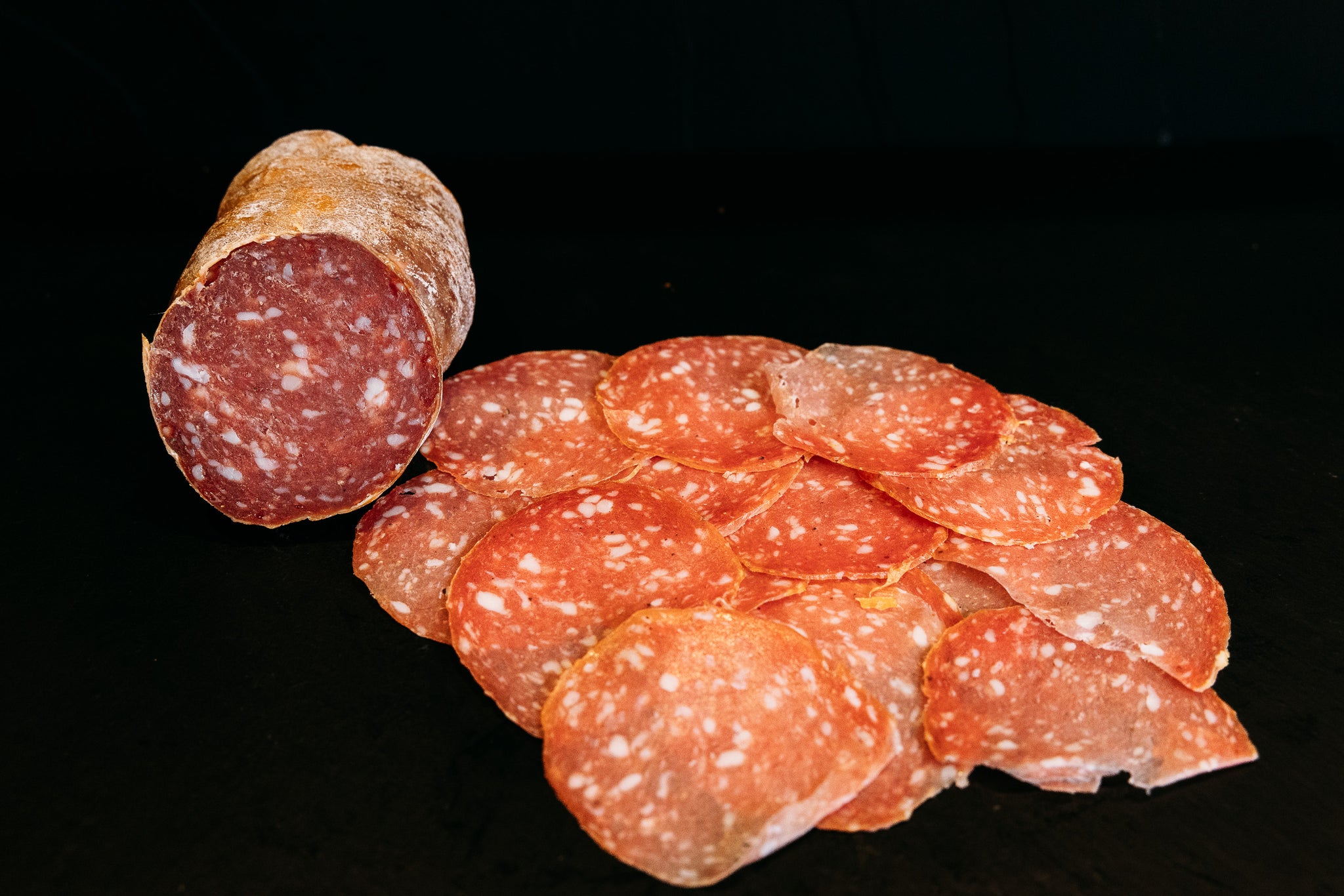 Oma Salami Pfeffergeheimnis – geschnitten