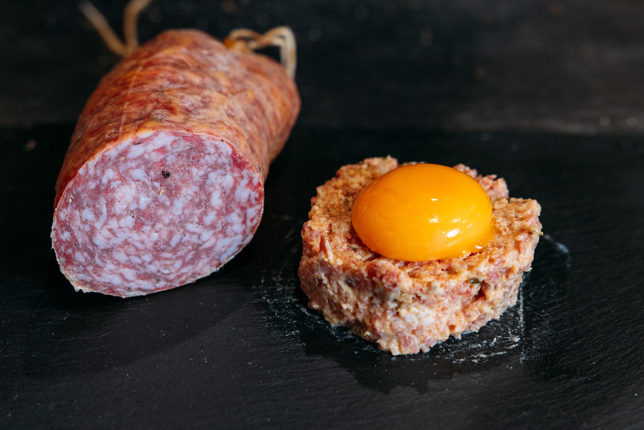 Oma Salami Pfeffergeheimnis – geschnitten